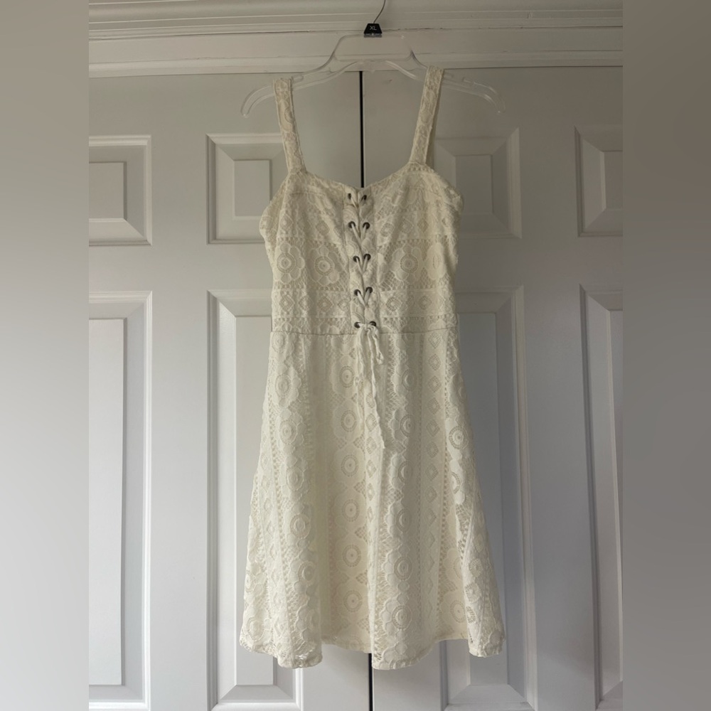 Aeropostale size small cream colored dress